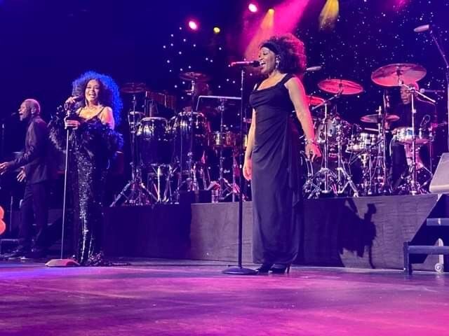 Diana Ross makes a rare appearance in Chicago at the 50th Ingalls Development Foundation's gala. (Lisa Barker photo)